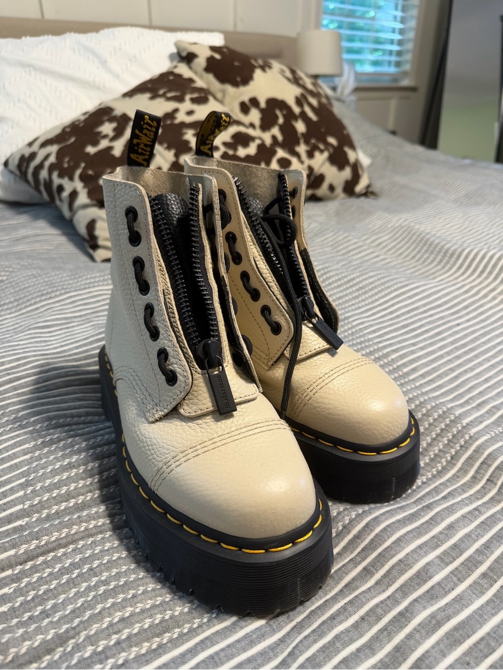 Dr. Martens Sinclair cream Lace-Up Platform Boots with Front Zip